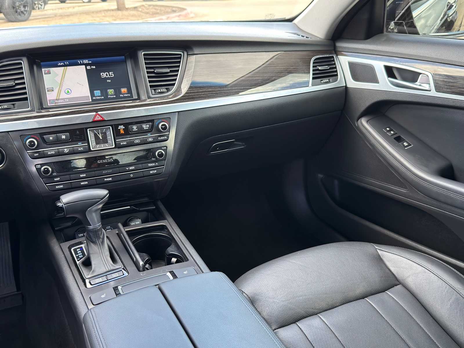 Thumbnail: 2020 Genesis G80 - 30