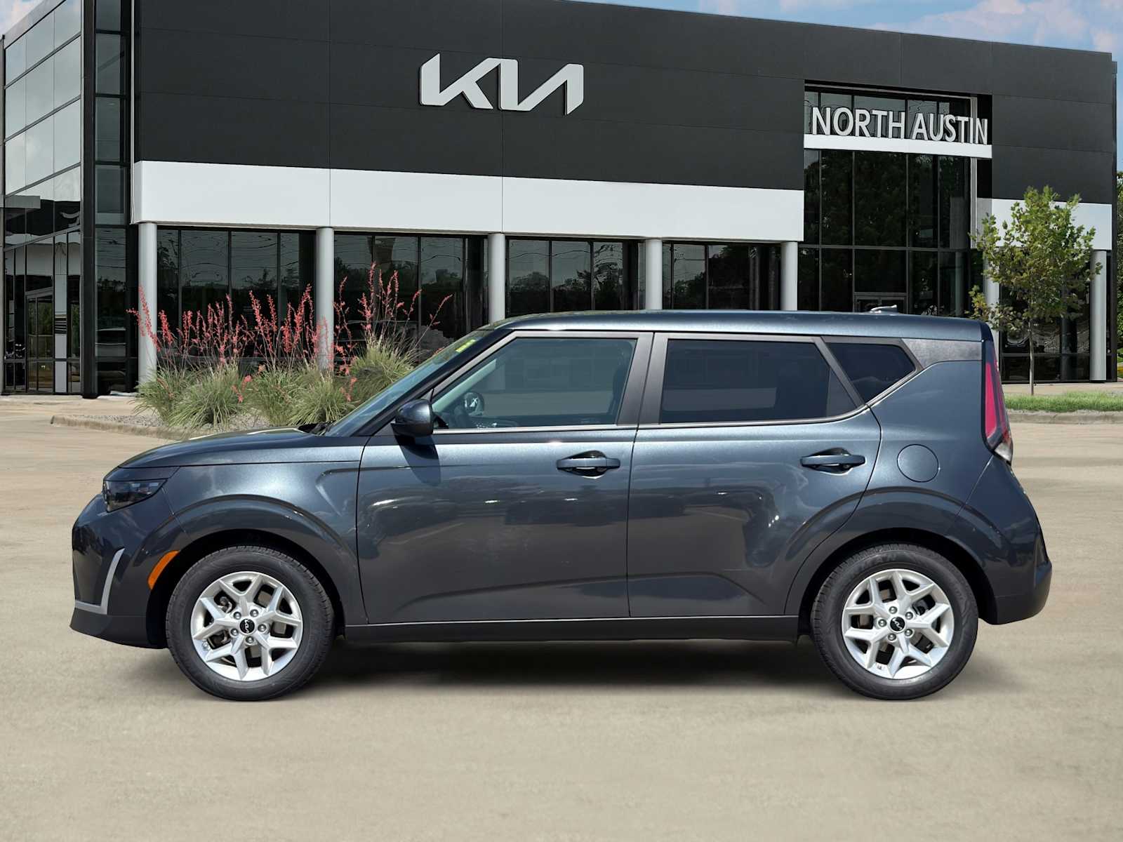 Thumbnail: 2023 Kia Soul - 5
