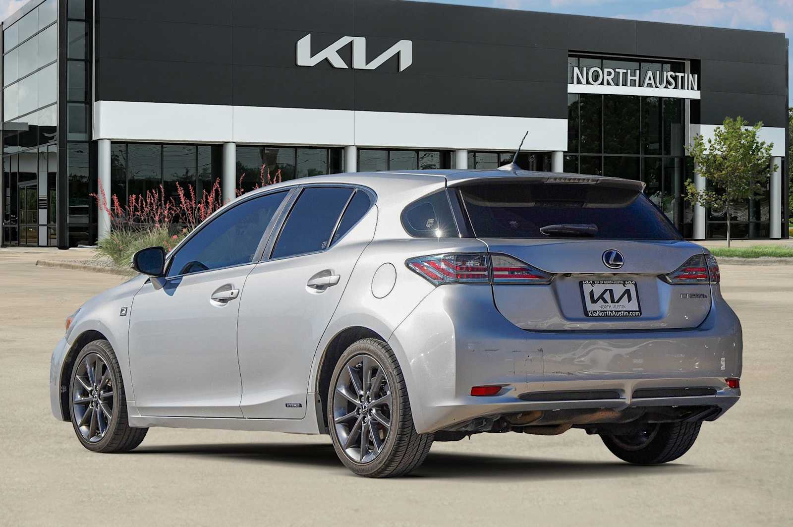 Thumbnail: 2013 Lexus CT - 5