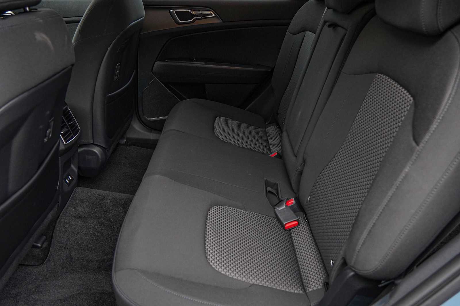 Thumbnail: 2026 Kia Sportage - 37