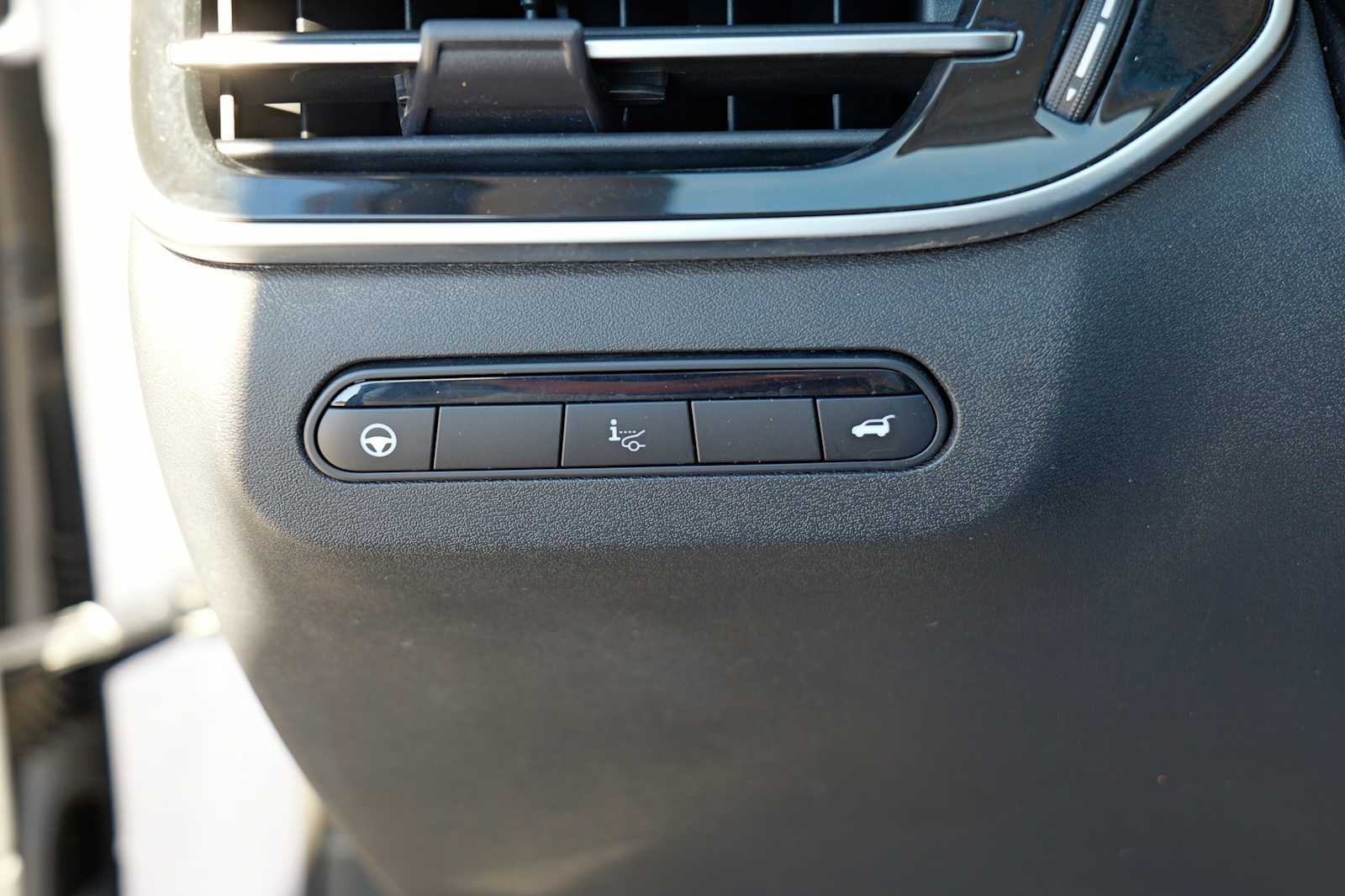 Thumbnail: 2023 INFINITI QX60 - 18