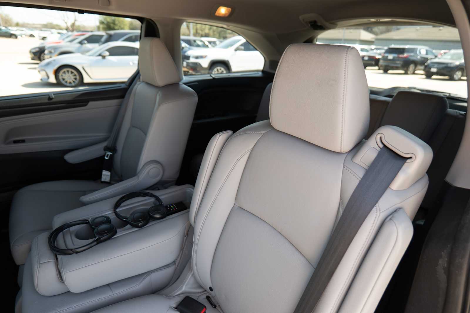 Thumbnail: 2020 Honda Odyssey - 25