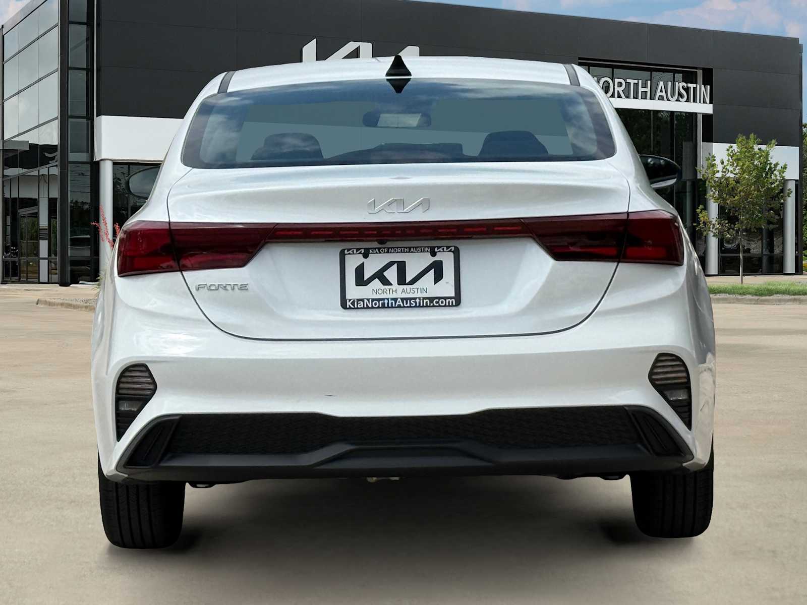 Thumbnail: 2023 Kia Forte - 6