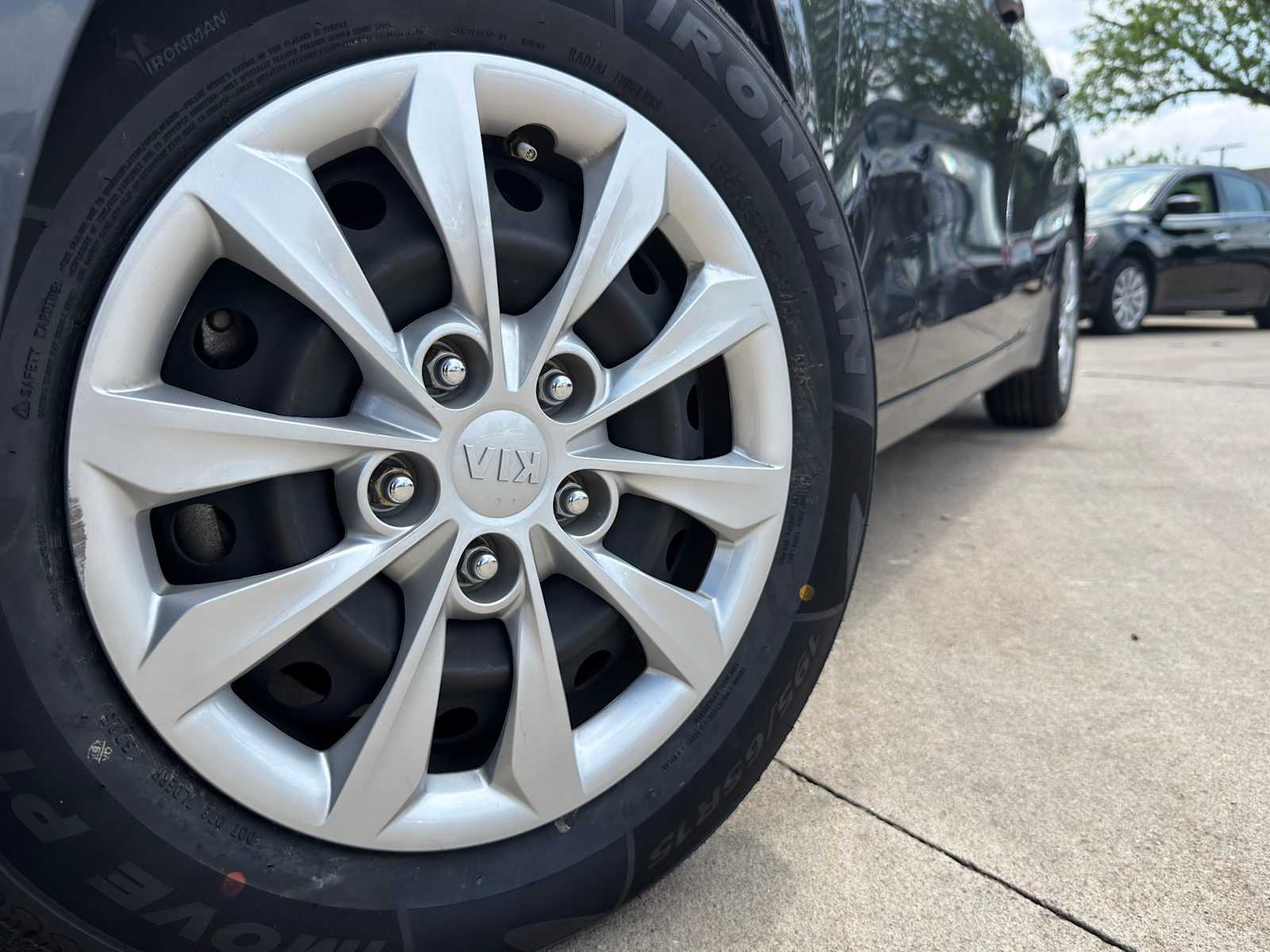 Thumbnail: 2019 Kia Forte - 2