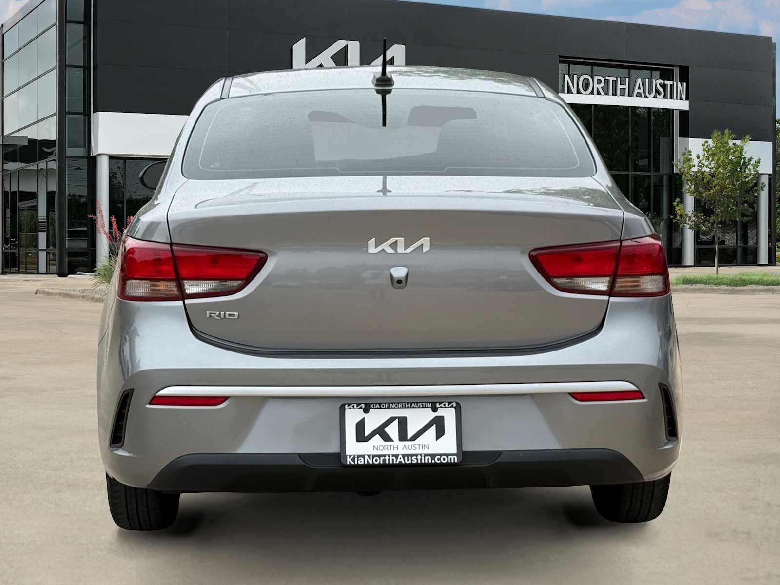 Thumbnail: 2023 Kia Rio - 8