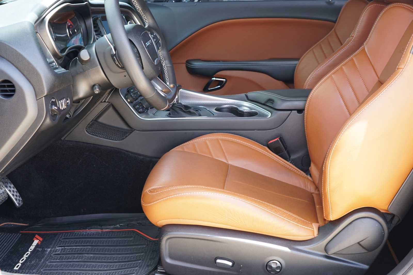 Thumbnail: 2016 Dodge Challenger - 8