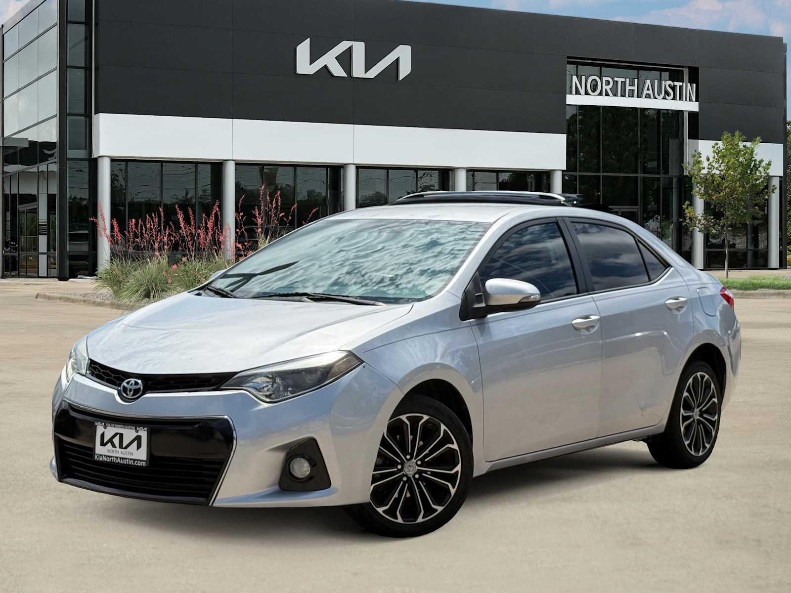 Thumbnail: 2014 Toyota Corolla - 1