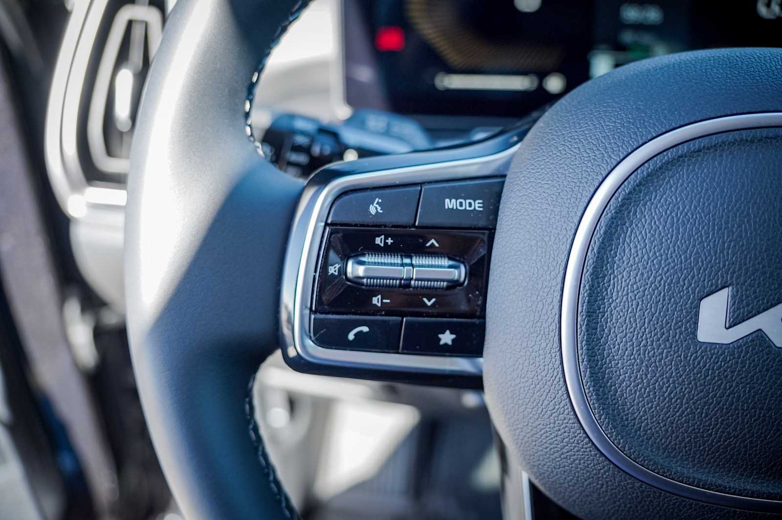 Thumbnail: 2025 Kia Sorento - 16