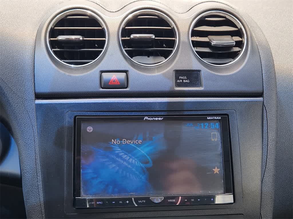 Thumbnail: 2011 Nissan Altima - 17