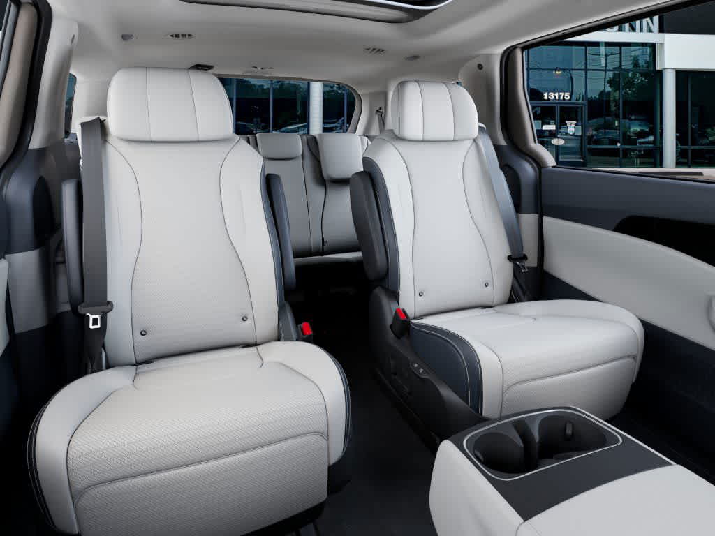 Thumbnail: 2026 Kia Carnival - 16