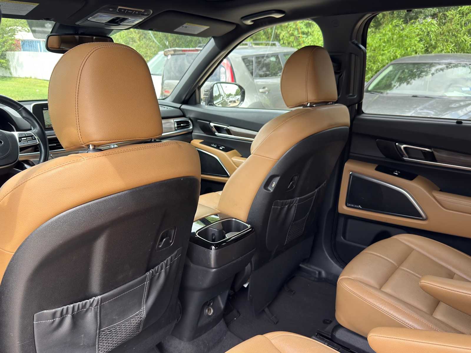 Thumbnail: 2020 Kia Telluride - 28
