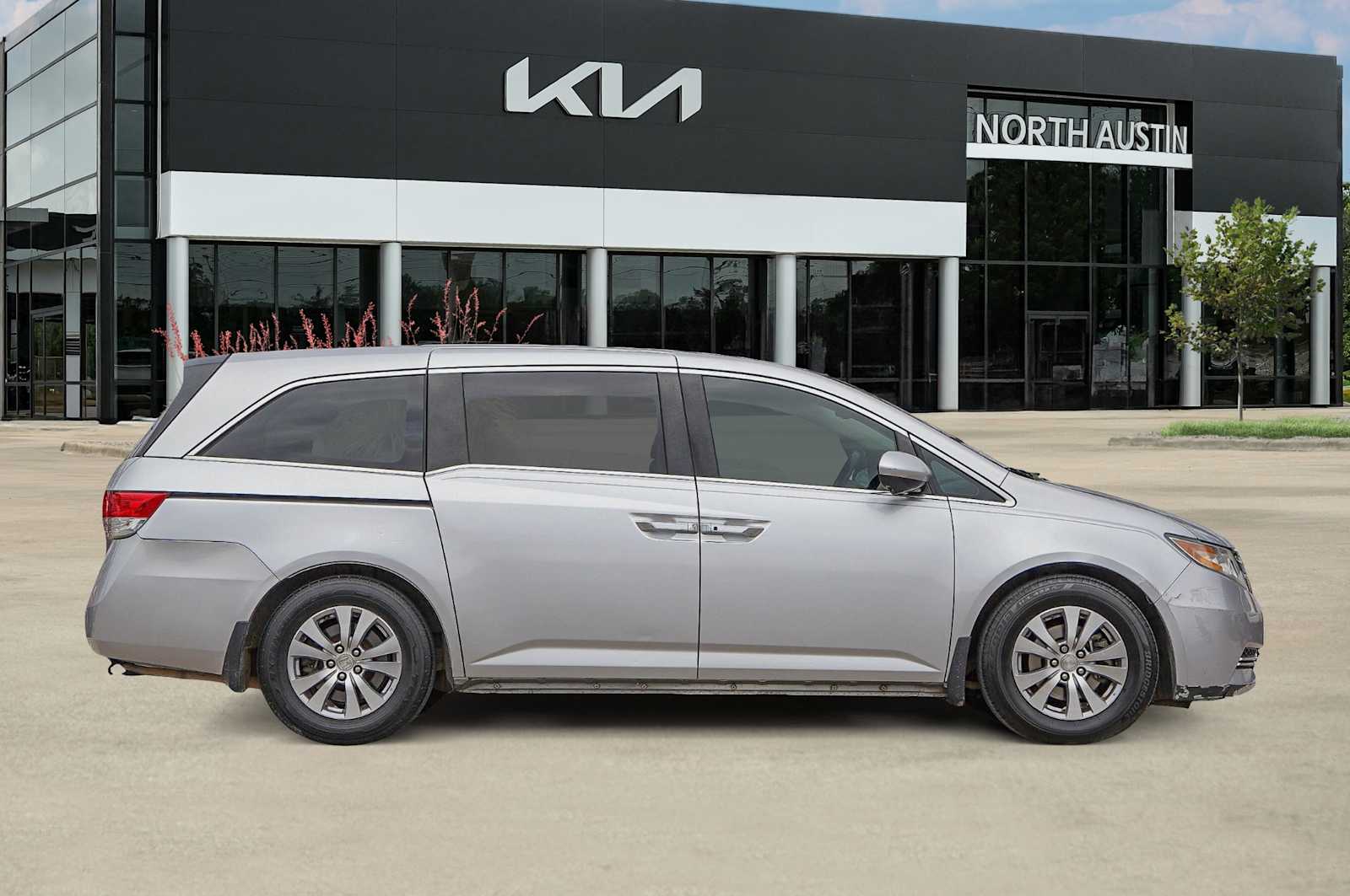 Thumbnail: 2015 Honda Odyssey - 7