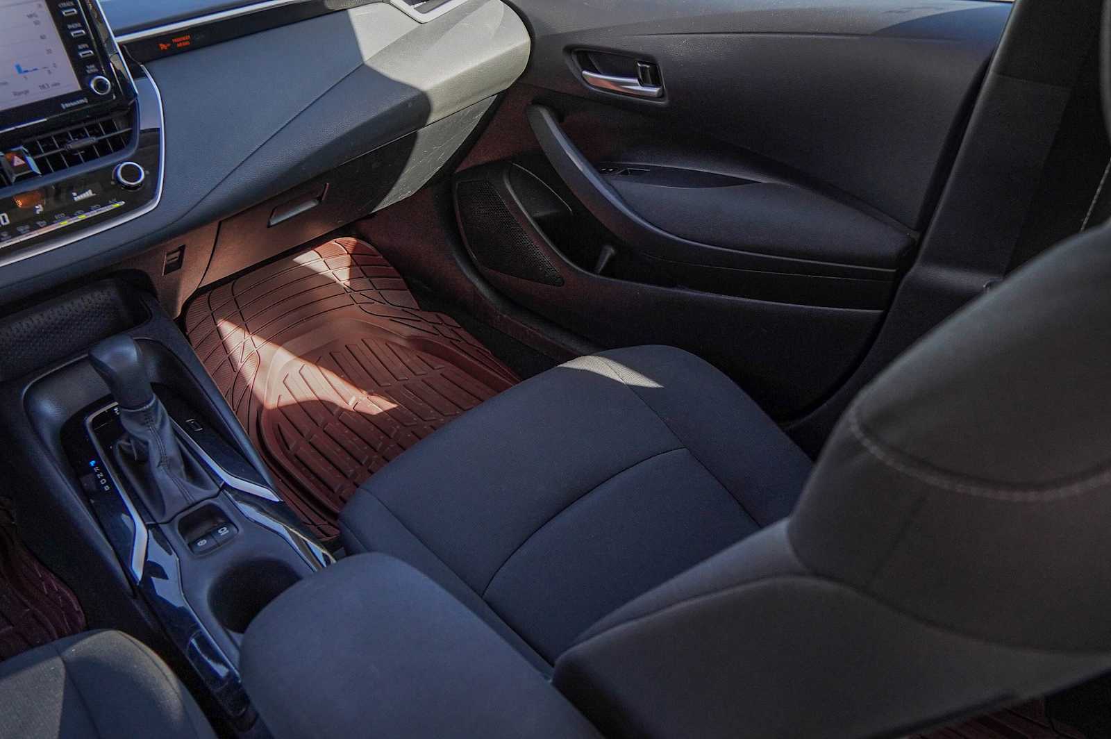 Thumbnail: 2021 Toyota Corolla - 27