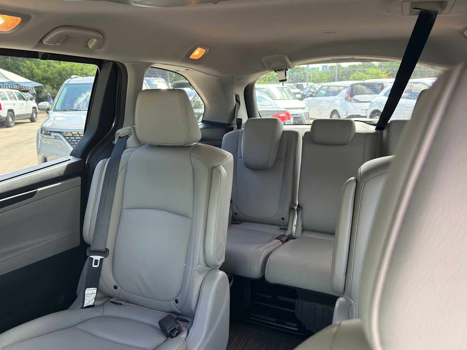 Thumbnail: 2023 Honda Odyssey - 11