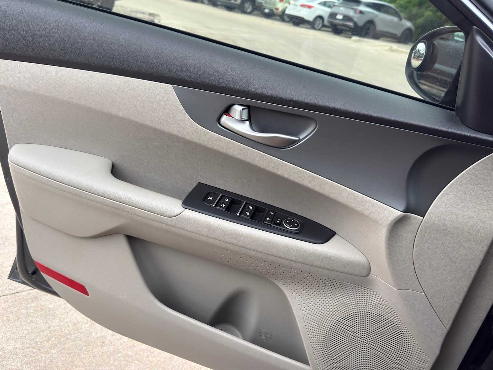 Thumbnail: 2021 Kia Forte - 20