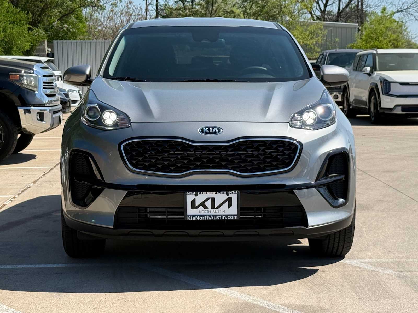 Thumbnail: 2022 Kia Sportage - 4