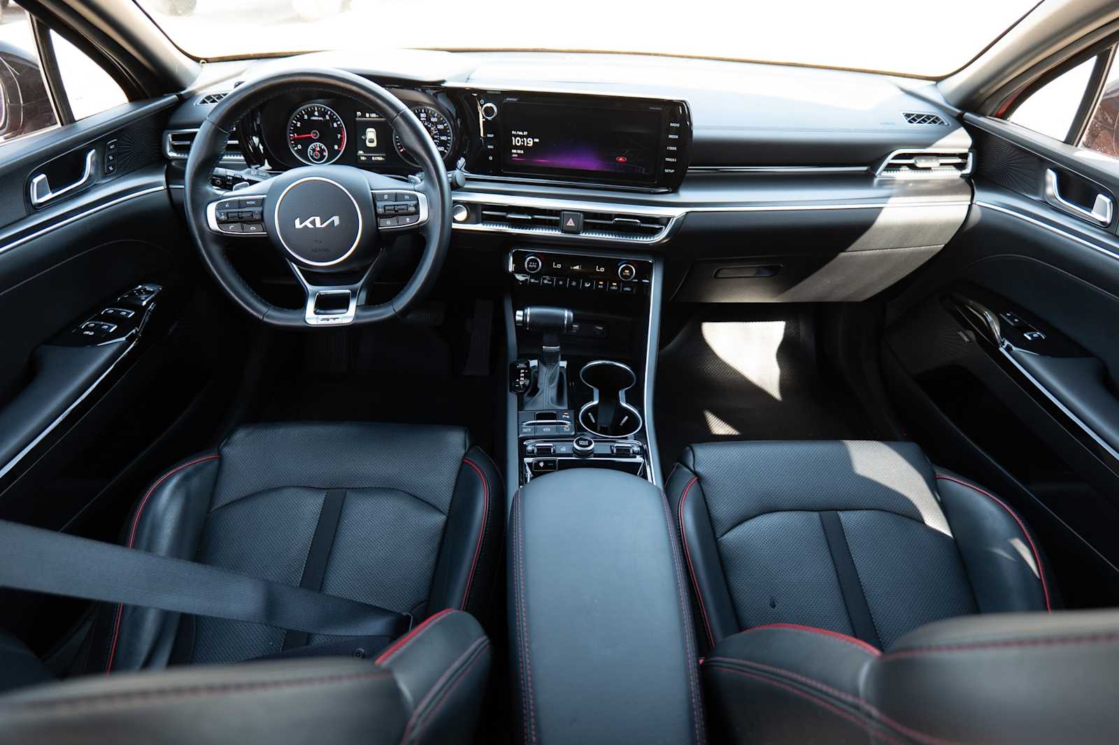 Thumbnail: 2023 Kia K5 - 26