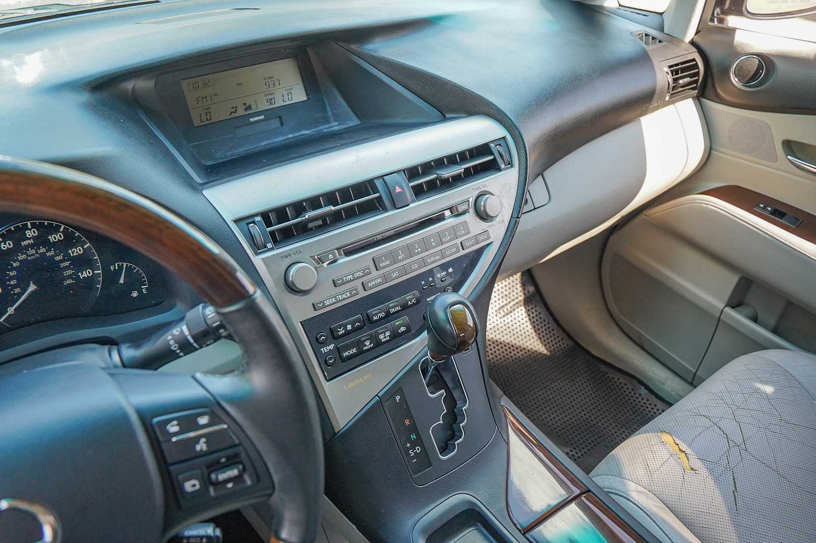 Thumbnail: 2010 Lexus RX - 17