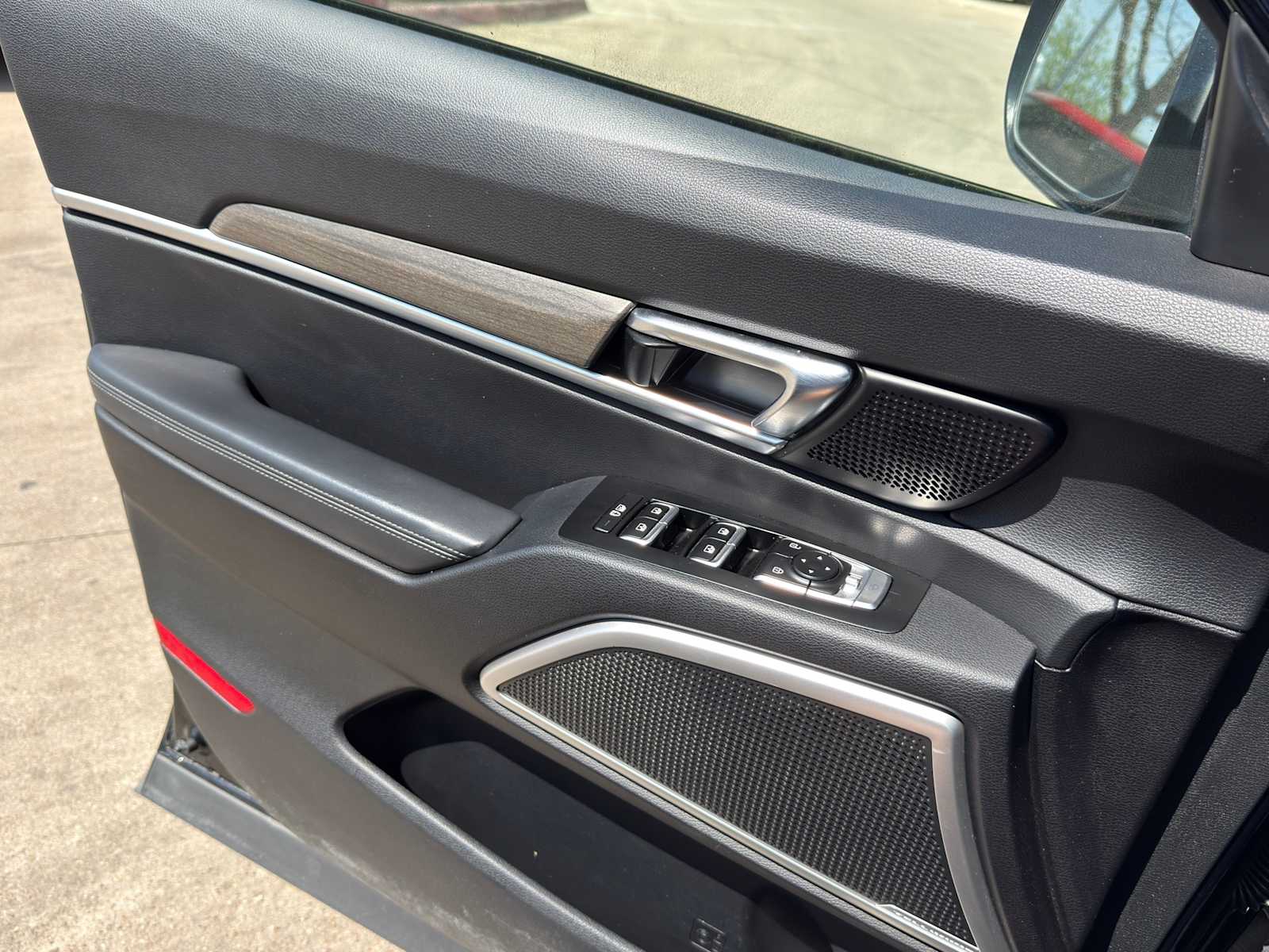 Thumbnail: 2020 Kia Telluride - 21