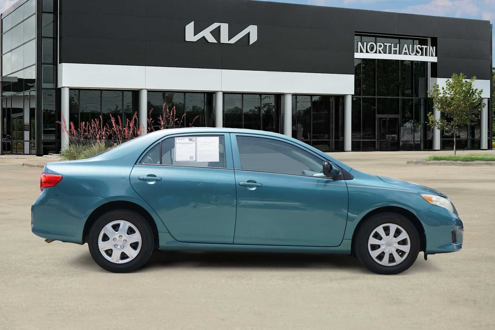Thumbnail: 2010 Toyota Corolla - 6