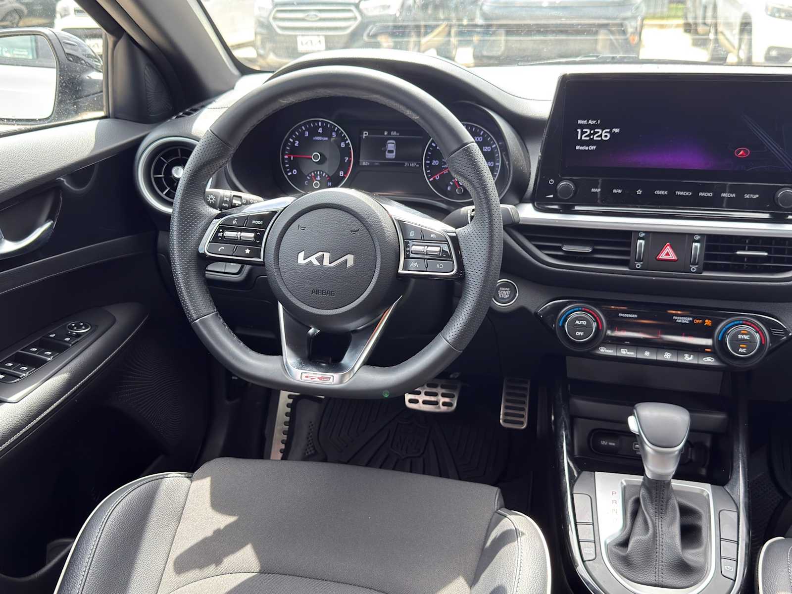 Thumbnail: 2023 Kia Forte - 26