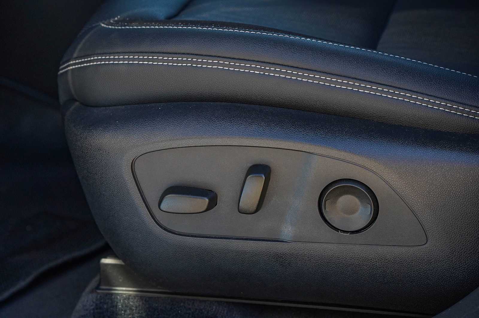 Thumbnail: 2024 Chevrolet Blazer EV - 23