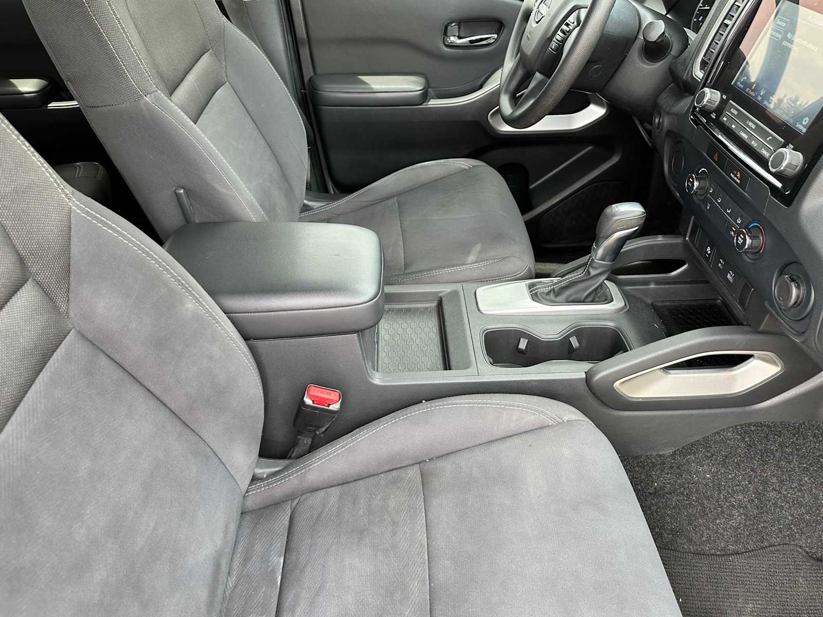 Thumbnail: 2022 Nissan Frontier - 22