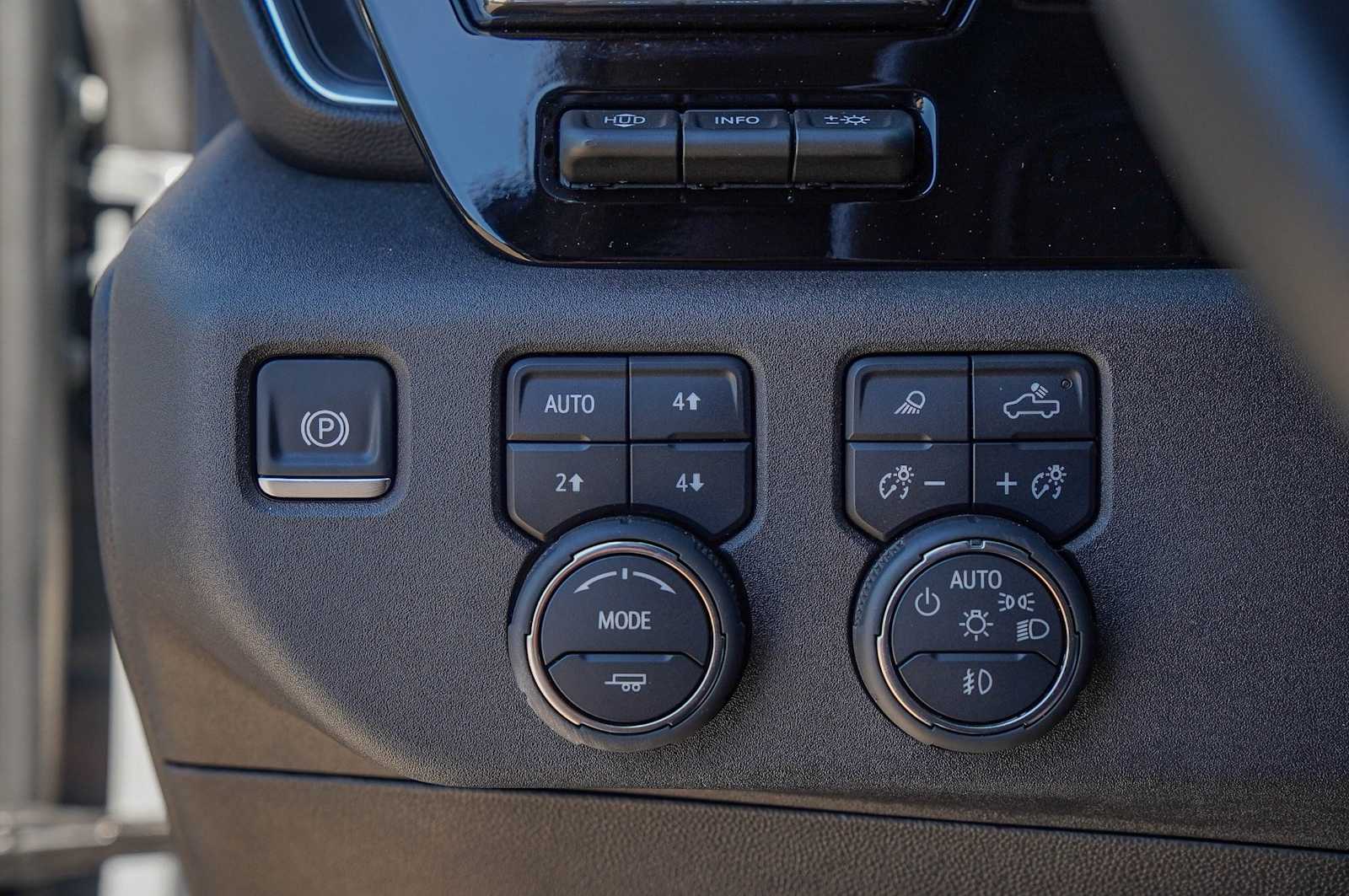 Thumbnail: 2024 Chevrolet Silverado 2500 - 21