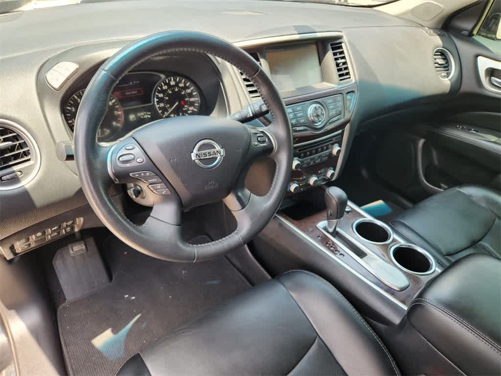 Thumbnail: 2015 Nissan Pathfinder - 2