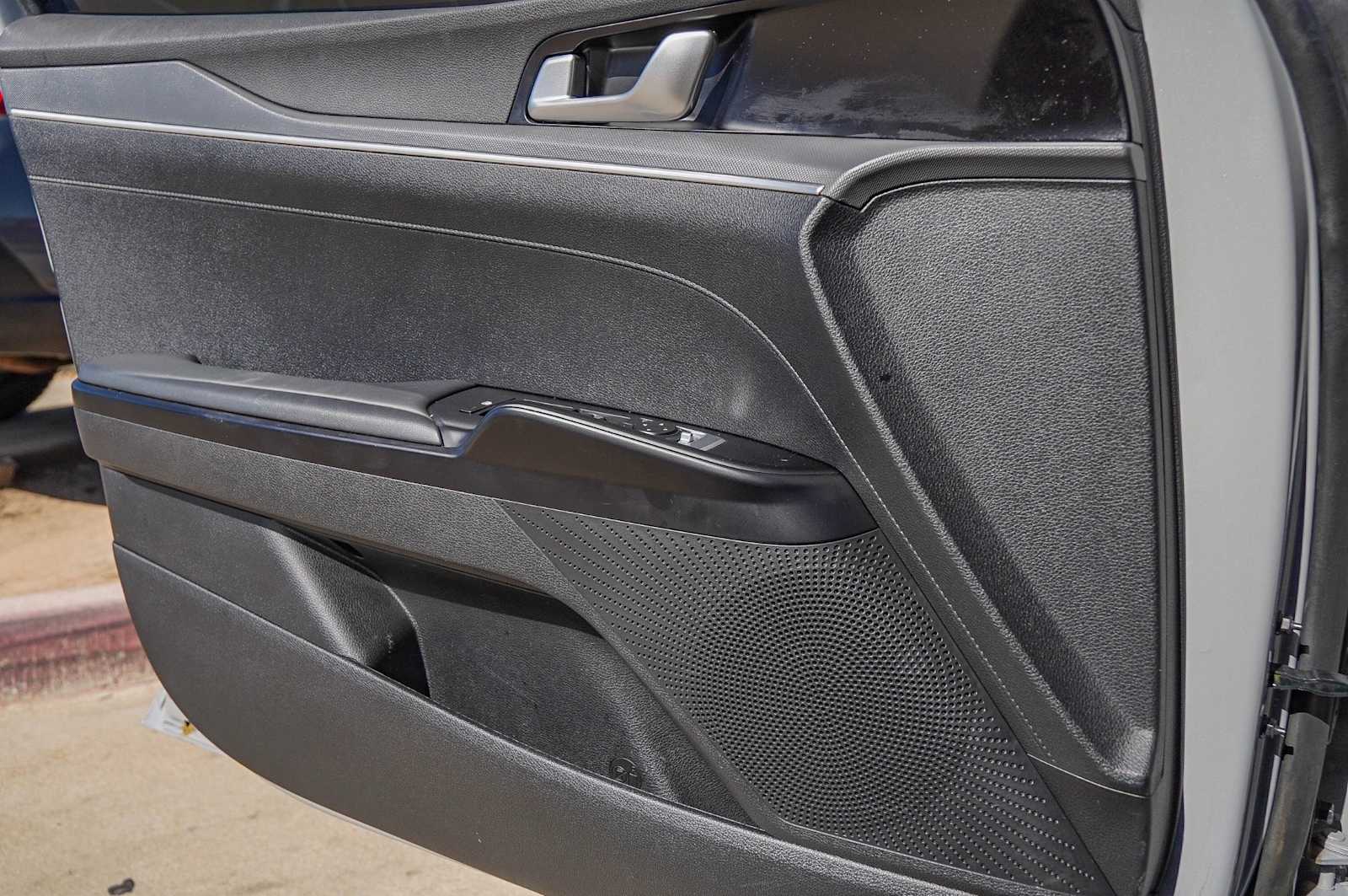 Thumbnail: 2024 Kia K5 - 24