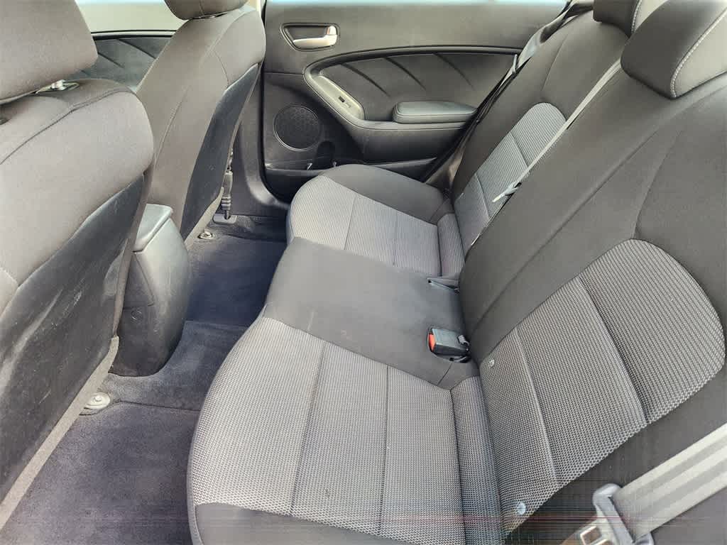 2018 Kia Forte LX 29