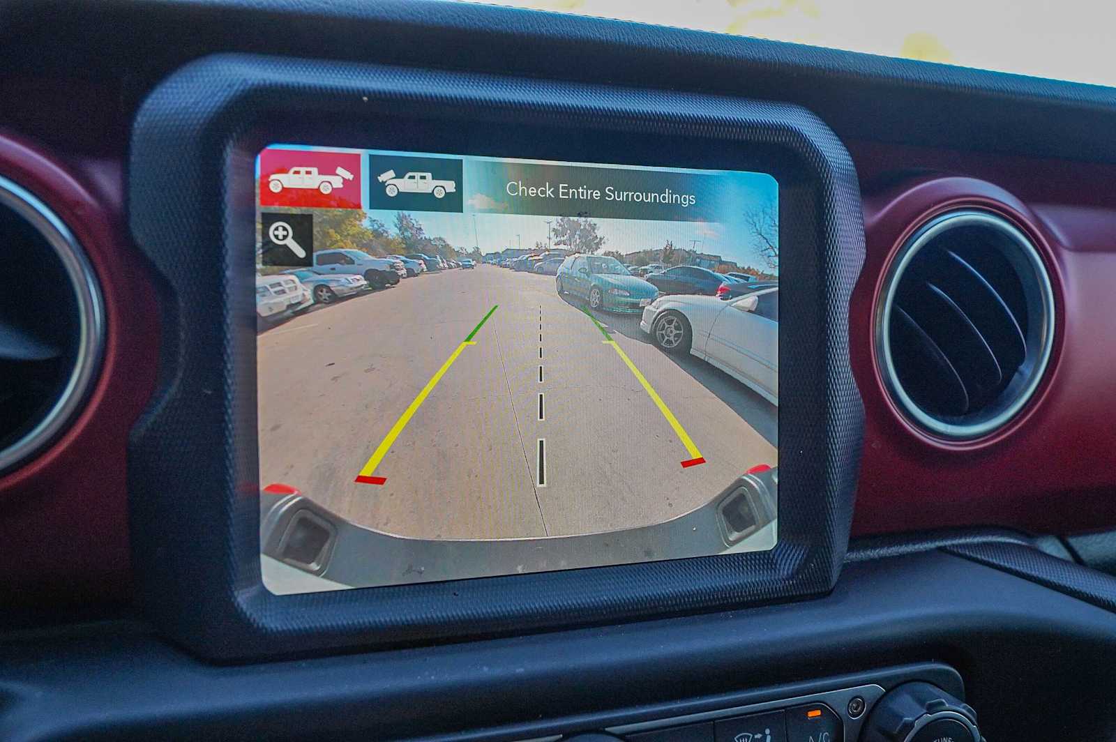 Thumbnail: 2023 Jeep Gladiator - 18