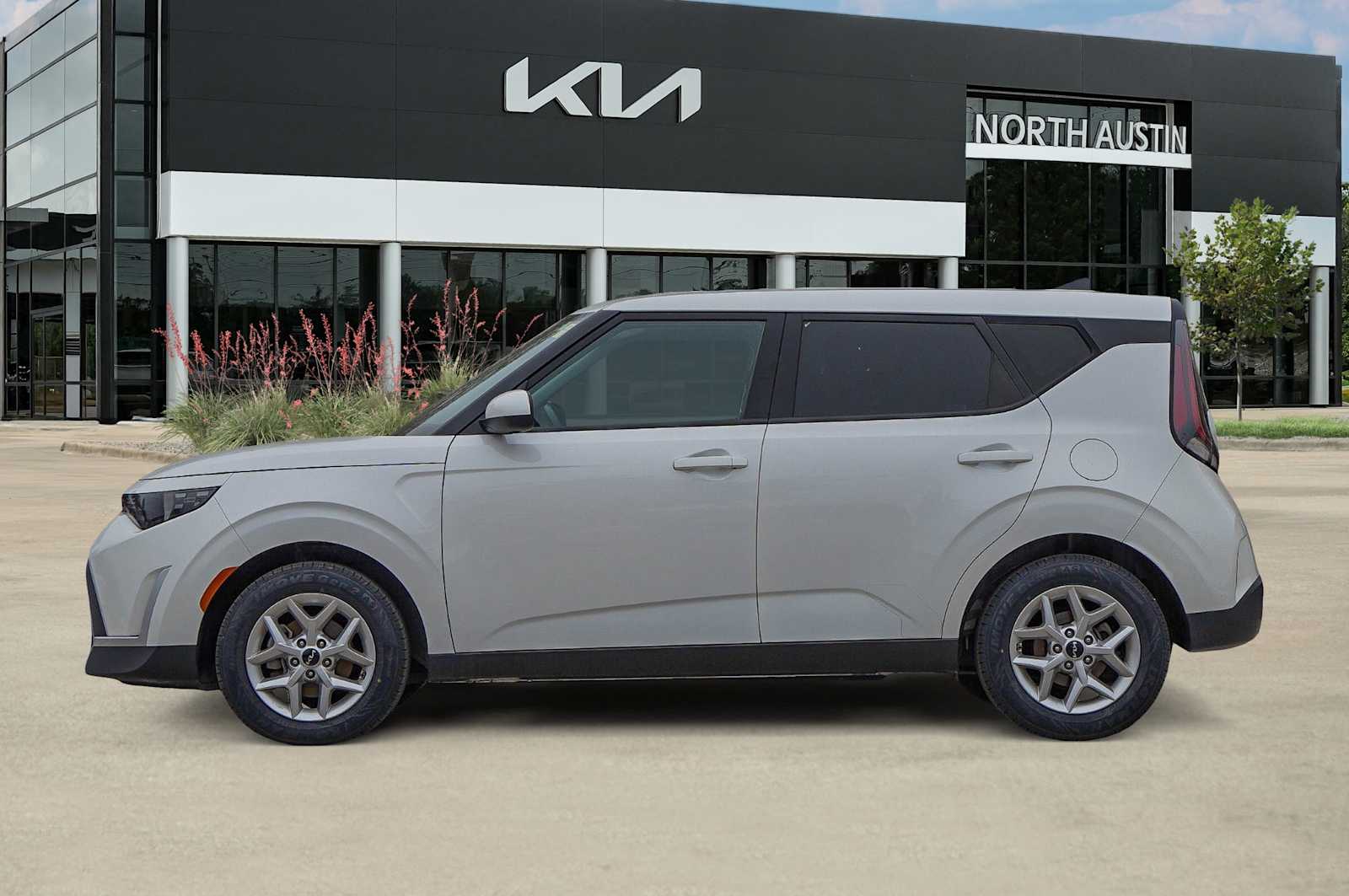 Thumbnail: 2024 Kia Soul - 4