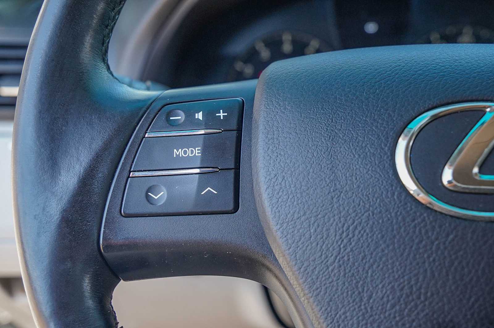 Thumbnail: 2010 Lexus RX - 13