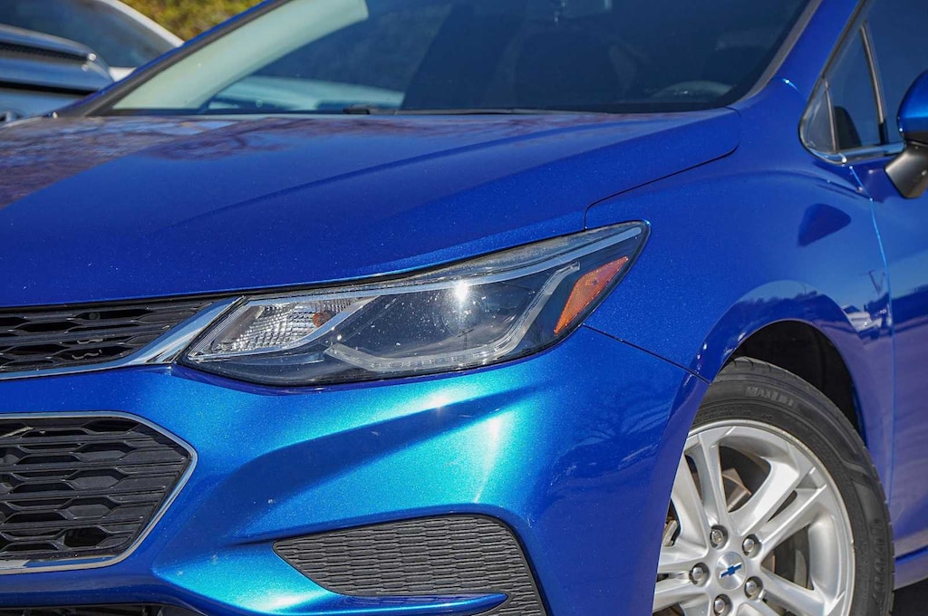 Used 2017 Chevrolet Cruze LT Auto Sedan