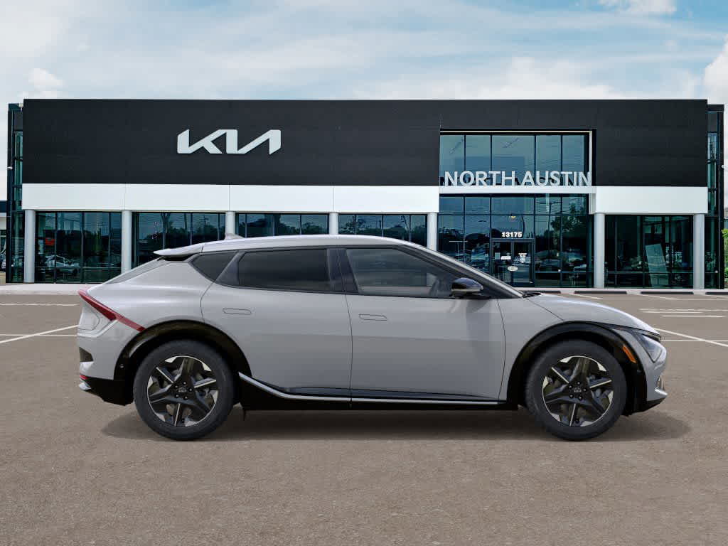 Thumbnail: 2025 Kia EV6 - 7