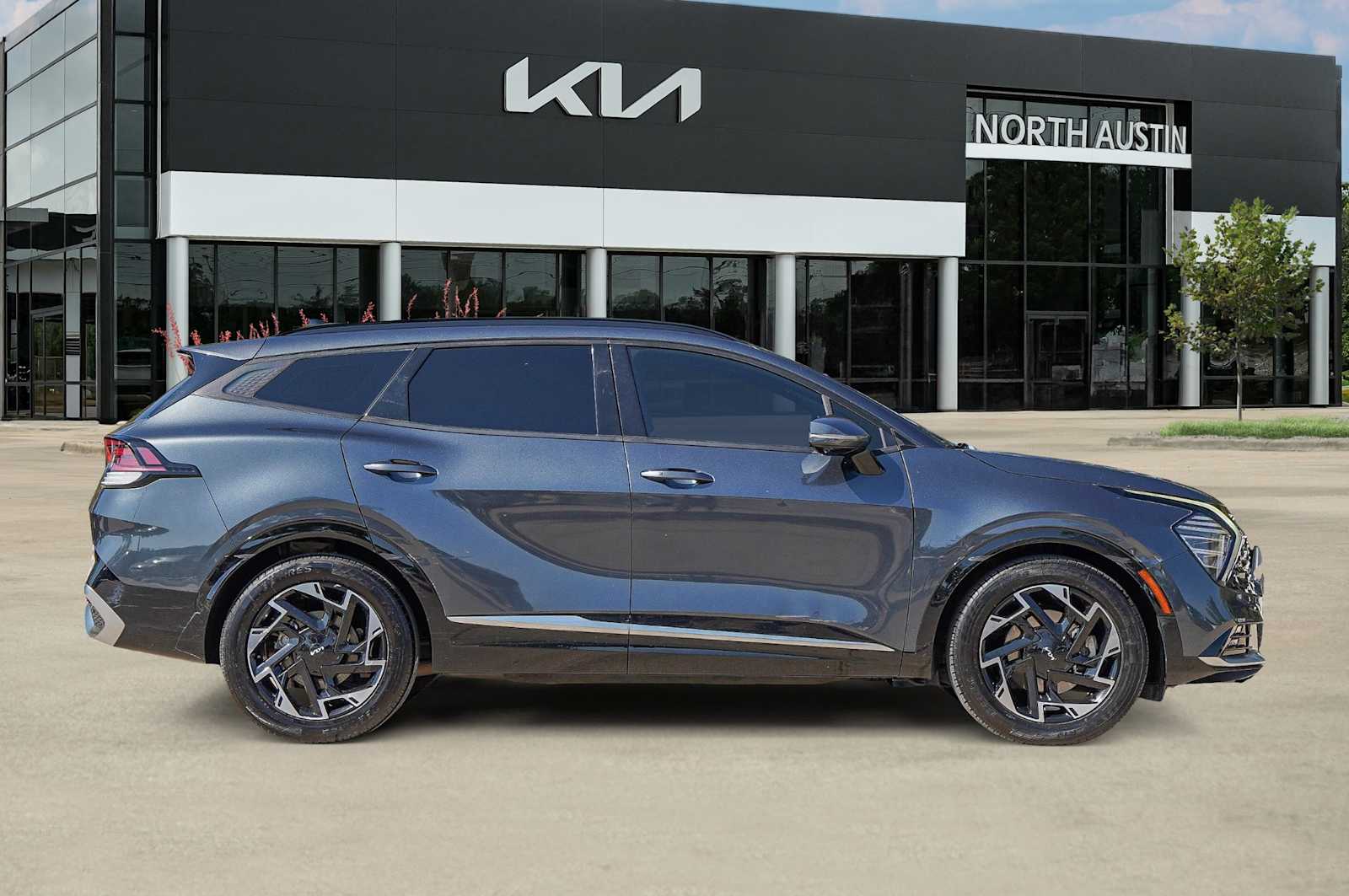 Thumbnail: 2023 Kia Sportage - 7