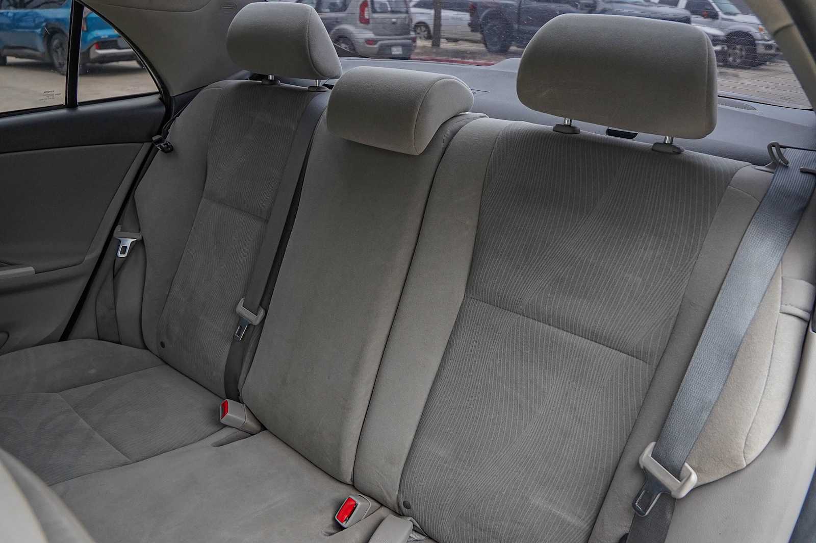 Thumbnail: 2013 Toyota Corolla - 27