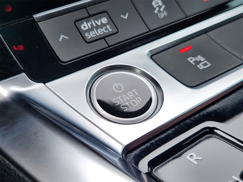 Thumbnail: 2022 Audi e-tron - 21