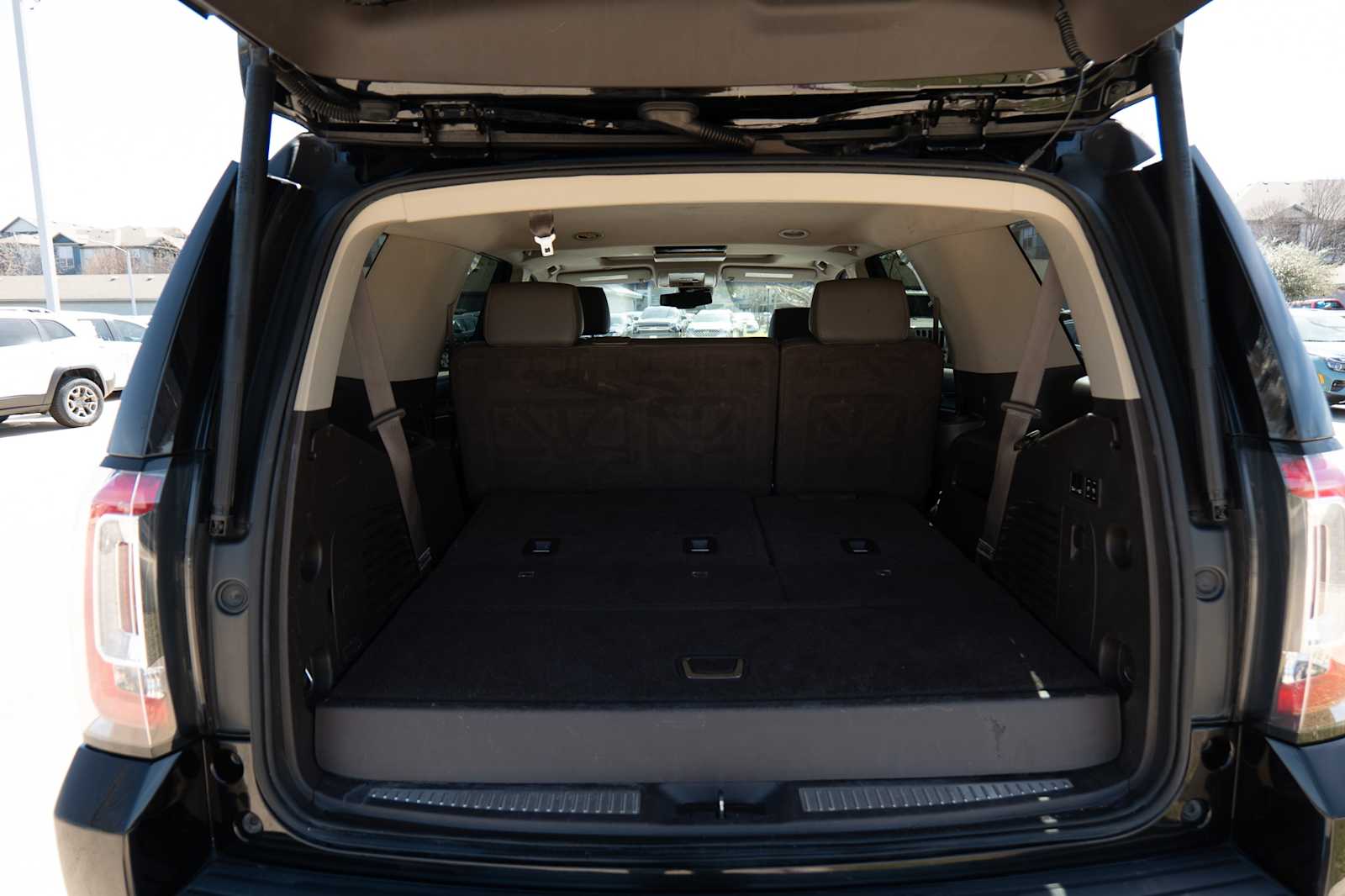 Thumbnail: 2015 GMC Yukon - 29