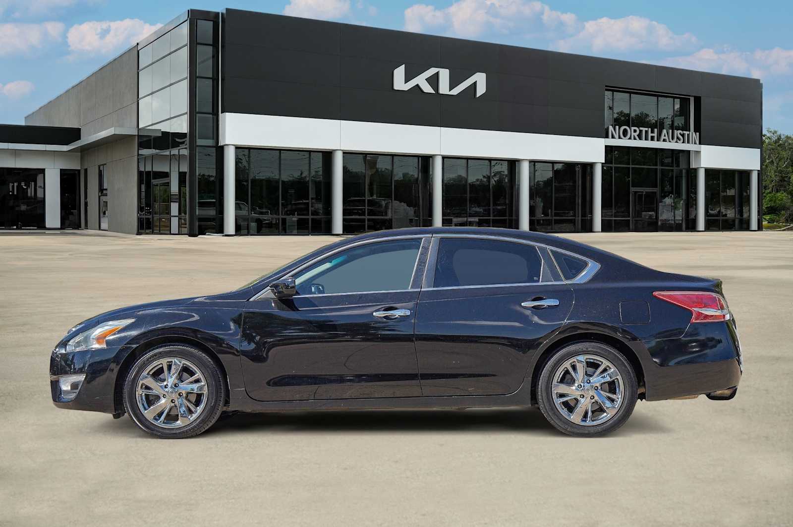 2013 Nissan Altima 2.5 SV photo 3