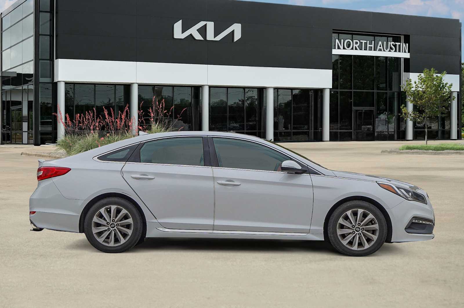 Thumbnail: 2015 Hyundai Sonata - 7