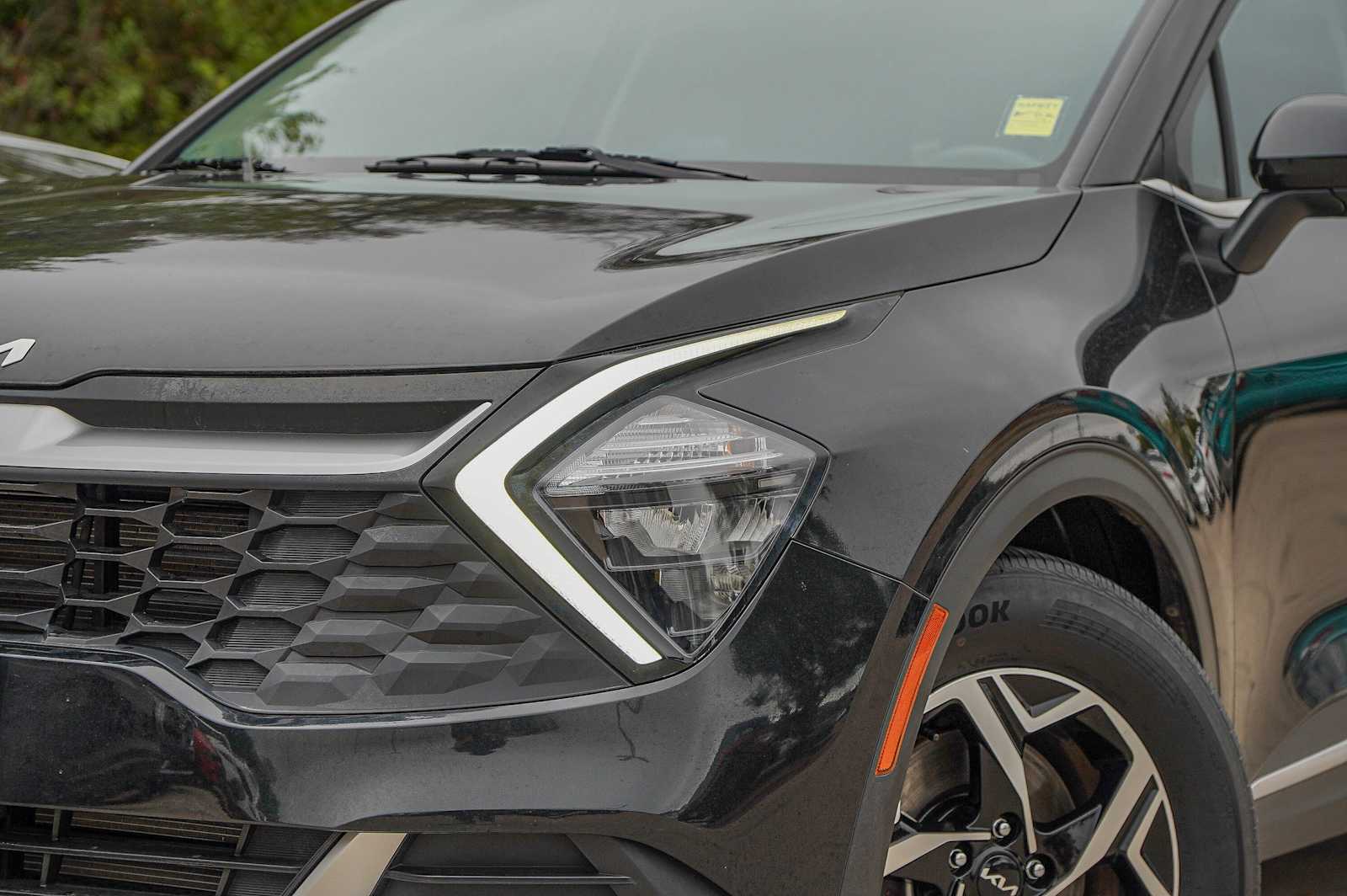 Thumbnail: 2023 Kia Sportage - 3