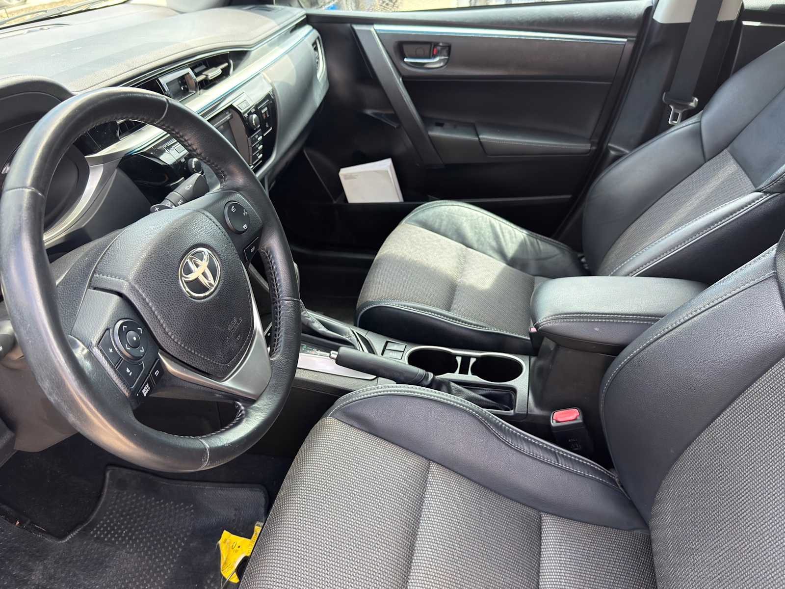Thumbnail: 2014 Toyota Corolla - 11