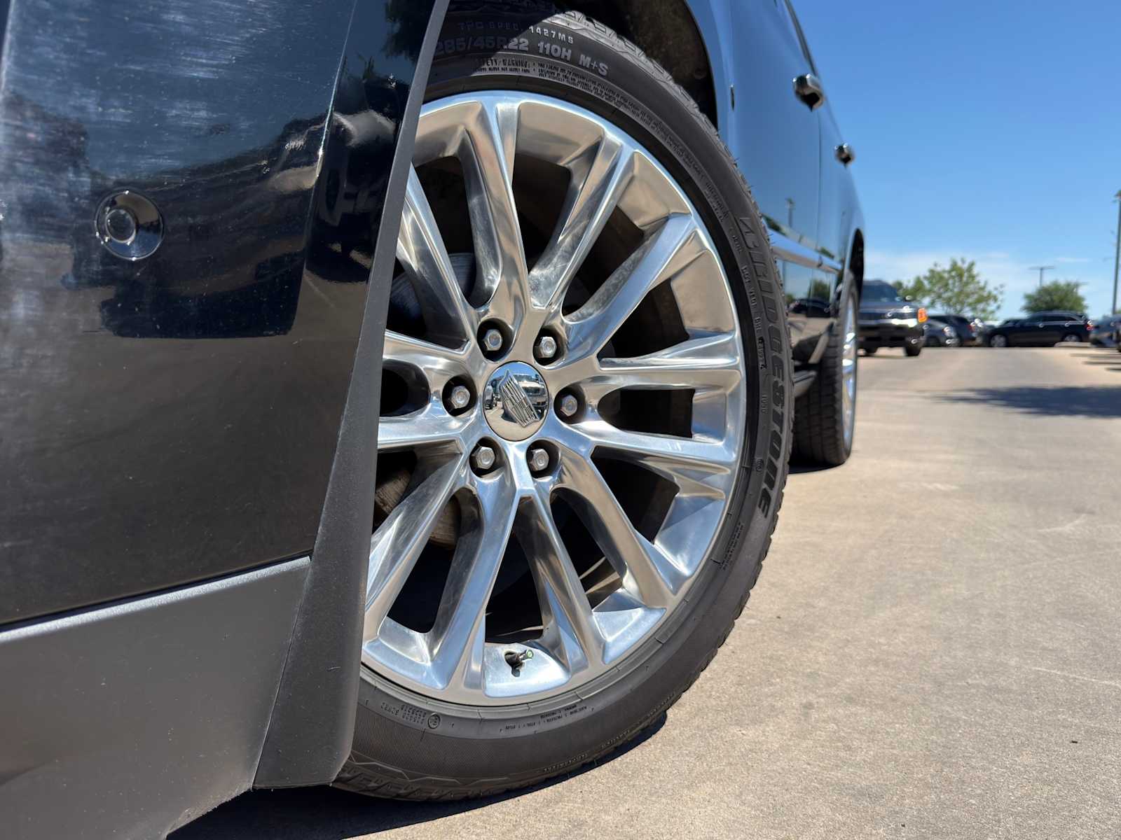 Thumbnail: 2017 Cadillac Escalade - 4