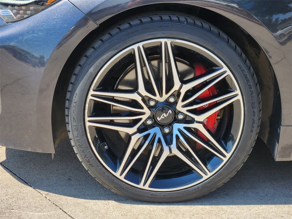 2022 Kia Stinger GT2 9