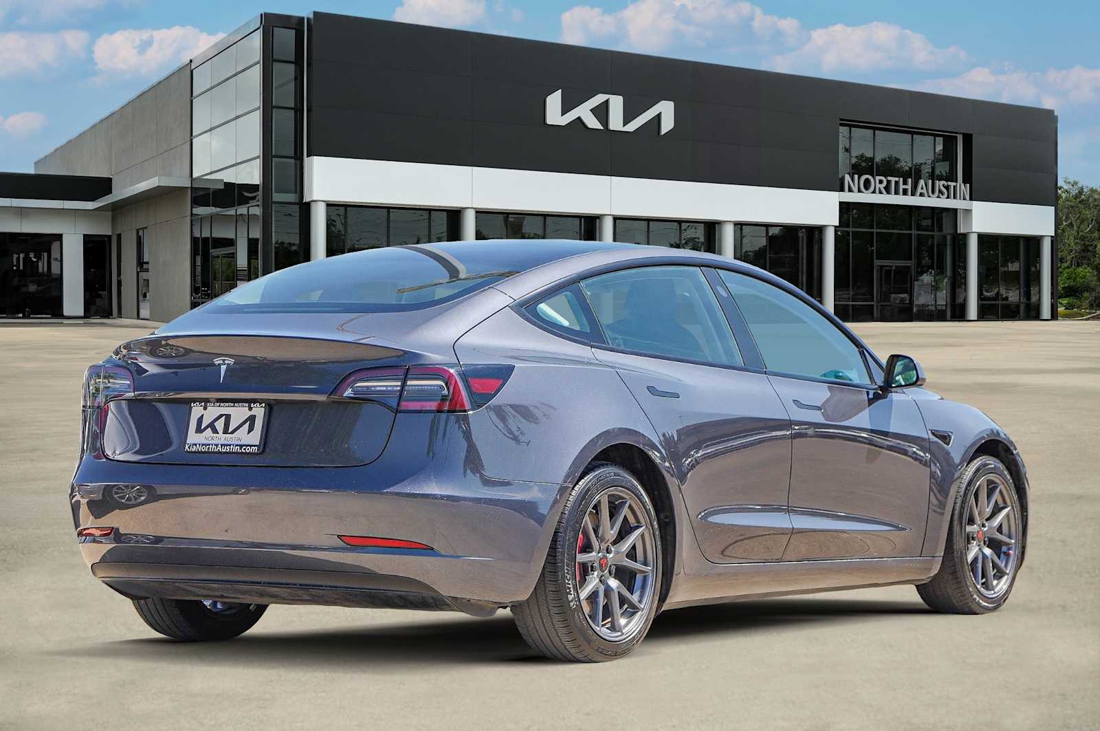 Thumbnail: 2023 Tesla Model 3 - 6