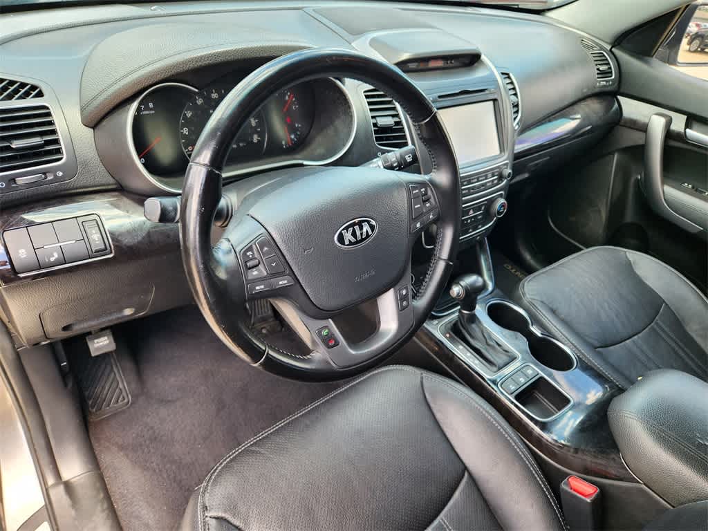 Thumbnail: 2014 Kia Sorento - 2