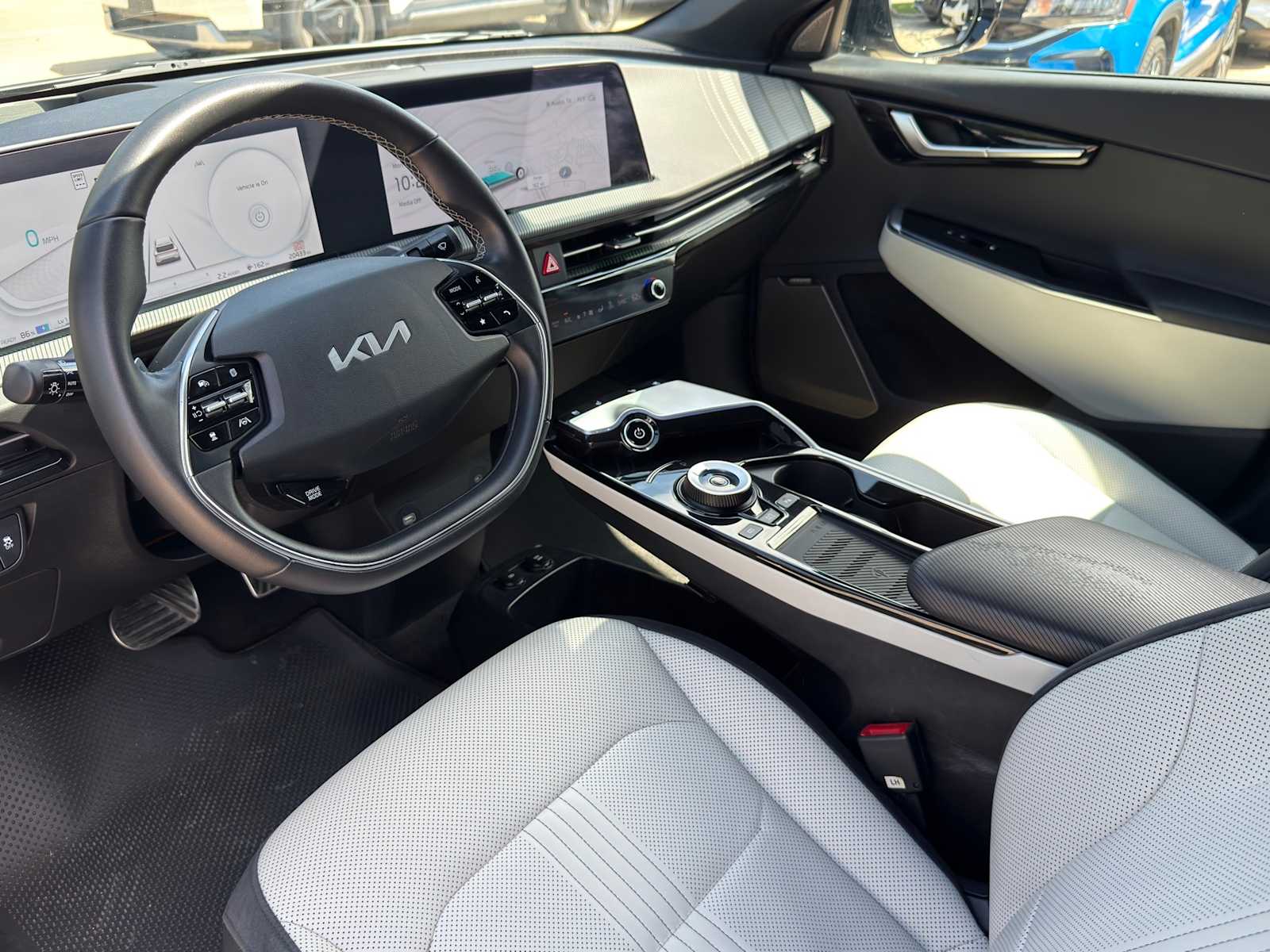 Thumbnail: 2024 Kia EV6 - 11