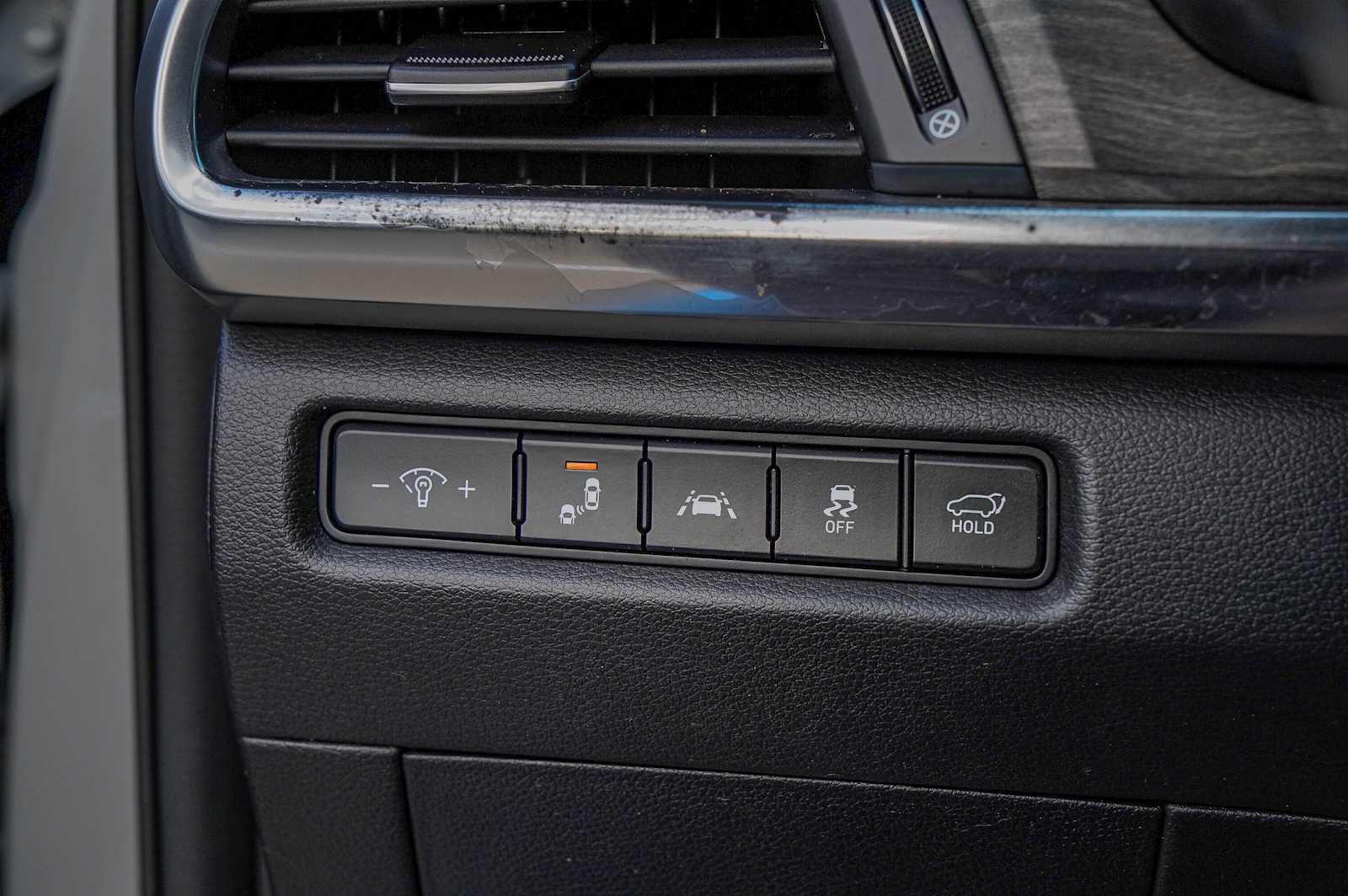 Thumbnail: 2022 Kia Telluride - 23